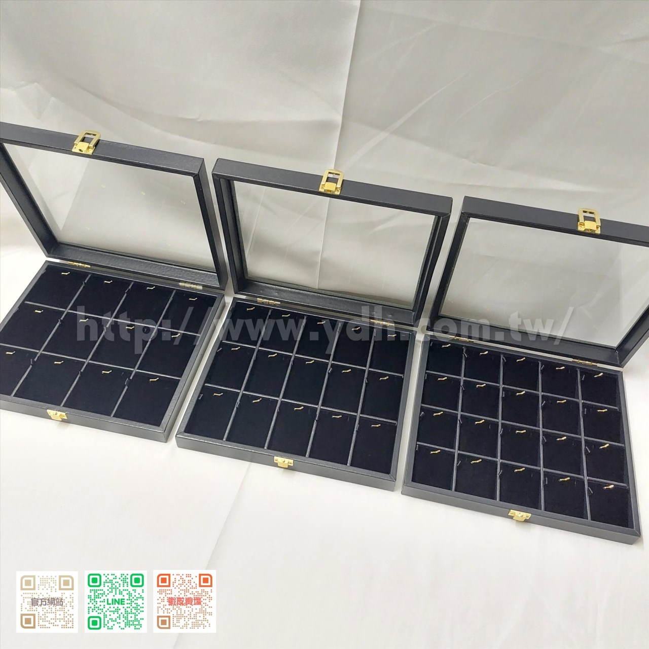 21x24公分墜子玻璃蓋收納盒(黑皮/麂皮)